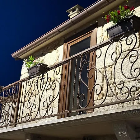 Dom wakacyjny A De Pepita, Rural House In By Urent *