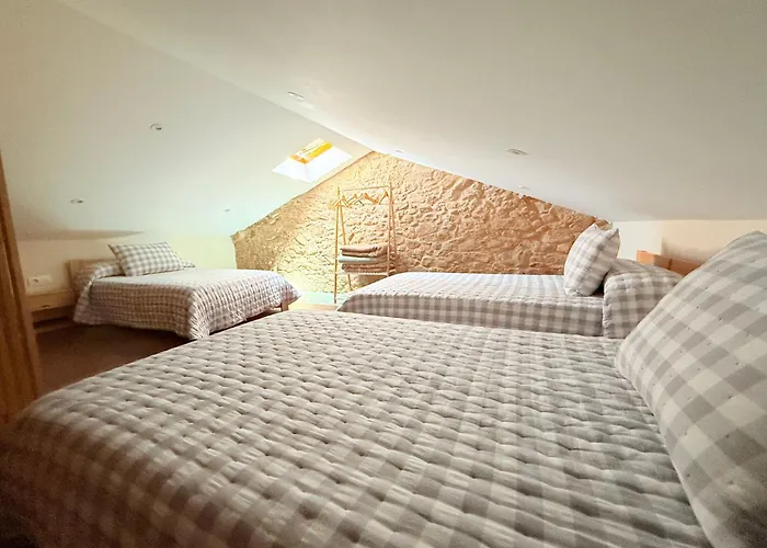 A De Pepita, Rural House In By Urent